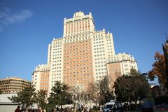 Испанская Baraka выкупает небоскреб Edificio España de Madrid